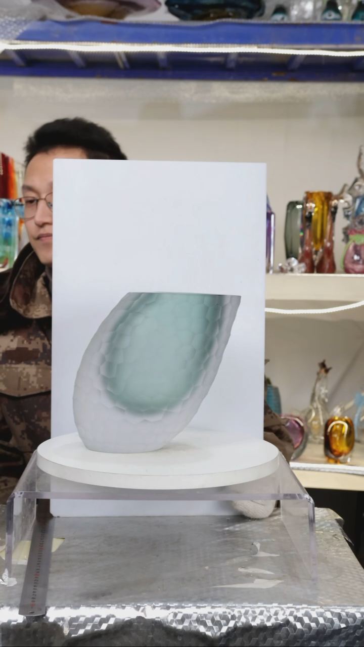 【闪购商品】琉璃【幻彩】高19.5精品琉璃正常手工痕迹