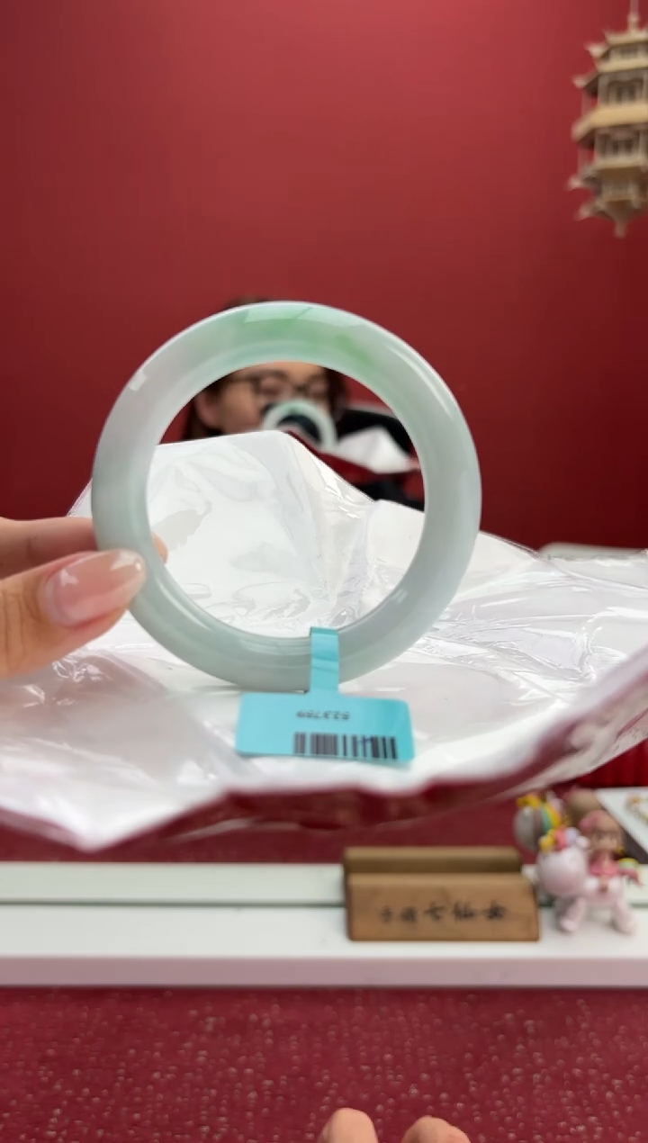 【闪购商品】翡翠手镯（圆镯）未镶嵌6手镯
