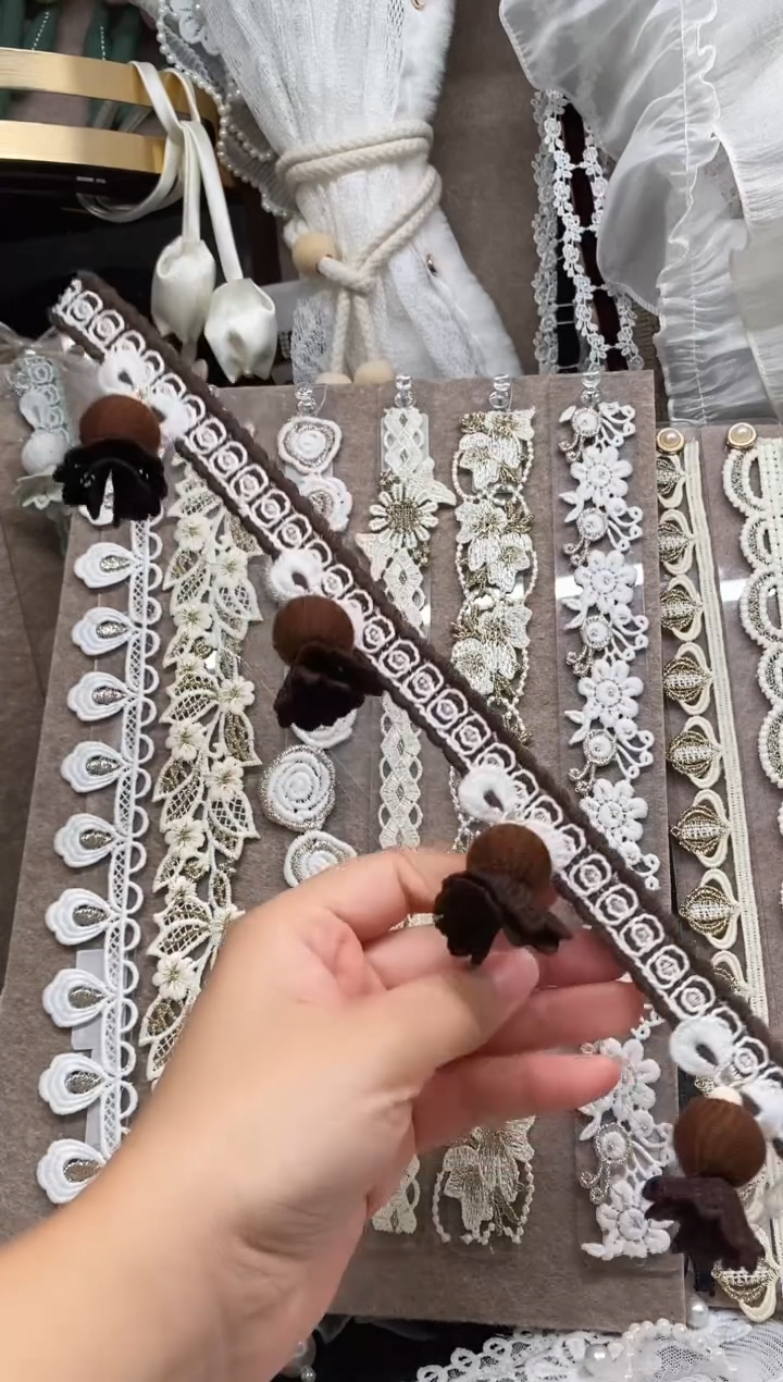 101号链接花边咖色12米