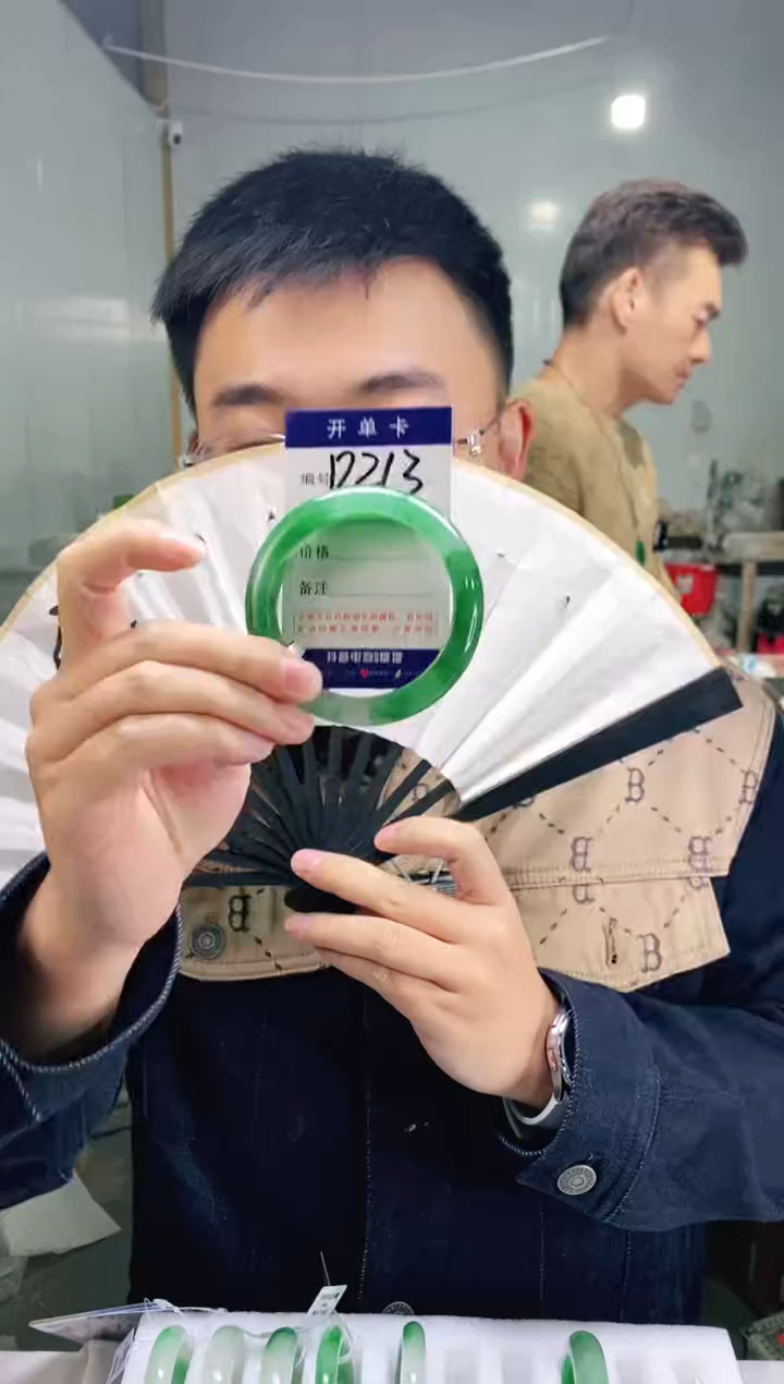 石英质玉手镯未镶嵌花羽遇非洲翠工厂-序号213