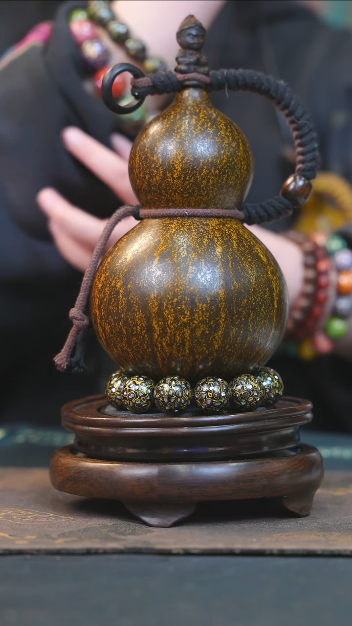 【闪购商品】YJ232大漆酒葫芦不包手串及旋转底座