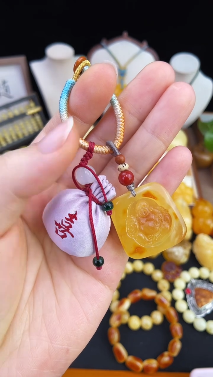 琥珀未镶嵌珠宝奇石柒月