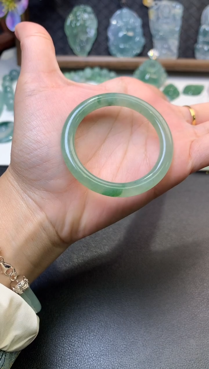 未镶嵌定制翡翠9***事毛货