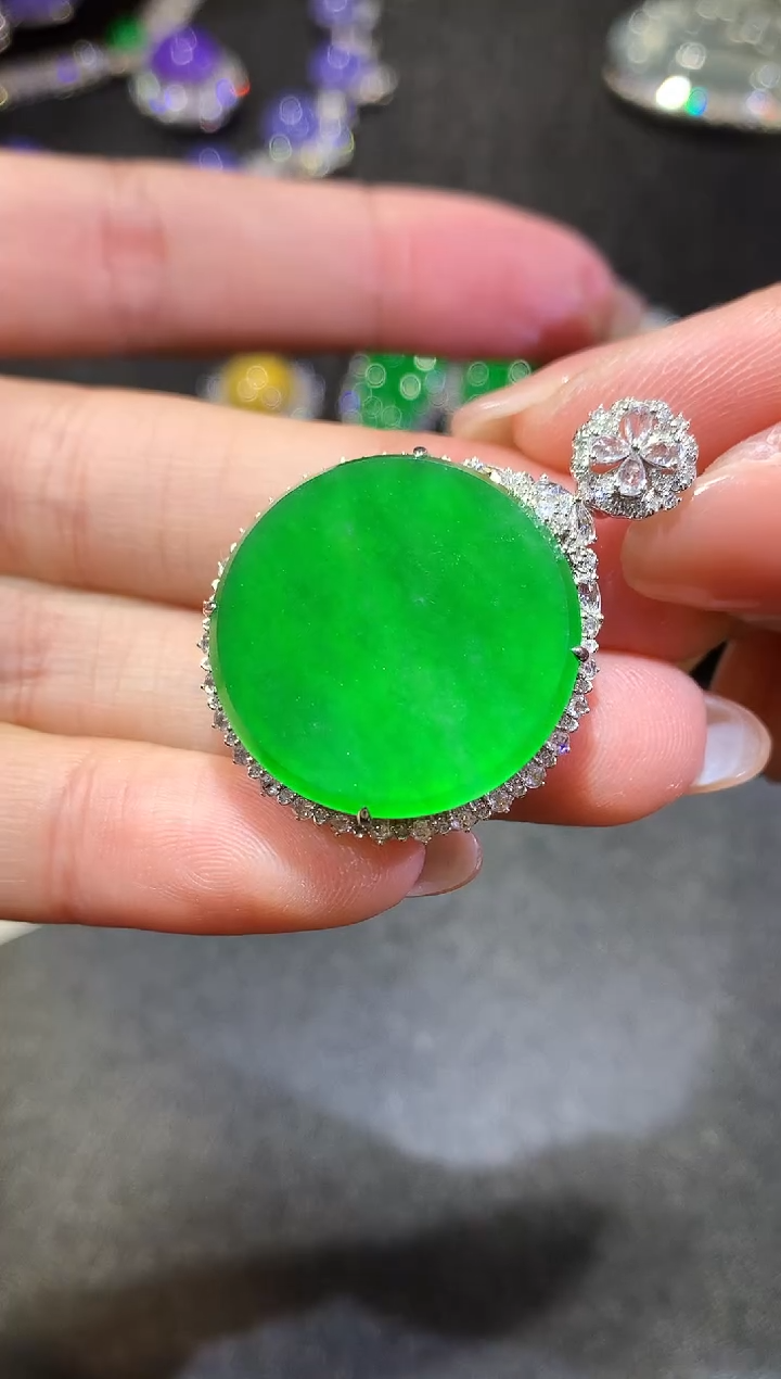 【闪购商品】翡翠吊坠(不含链)18K金镶嵌107-圆牌