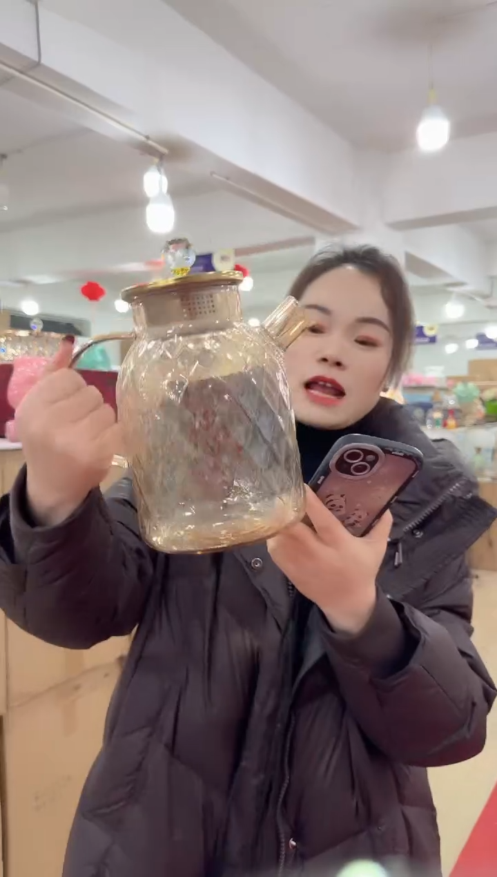 【闪购商品】无铅玻璃甄选花器-k-早31