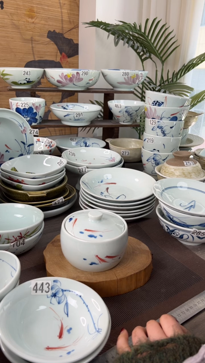 明舟中暇手绘5寸带盖炖盅（单只装随机图案）