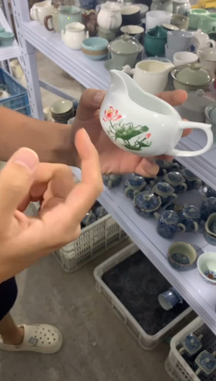 茶壶、盖碗、主人杯、客杯（轻轻微瑕介意勿拍）
