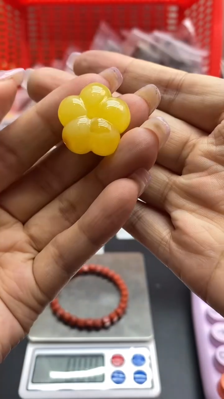 琥珀未镶嵌珠宝奇石2444
