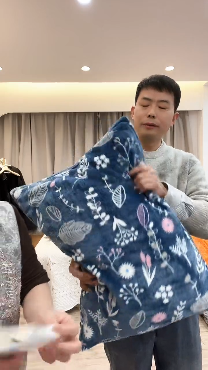 棉棉D14 发一对枕套  