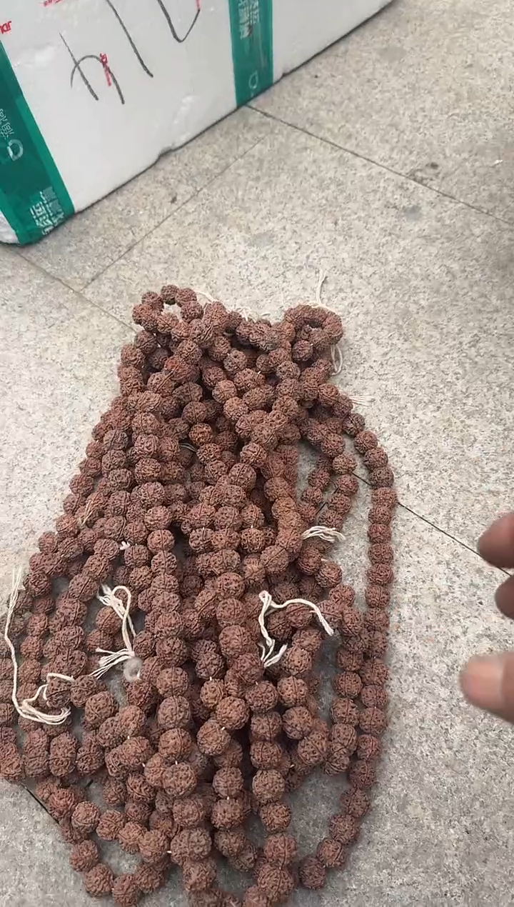 茶盏我**素直播闪购改价链接154