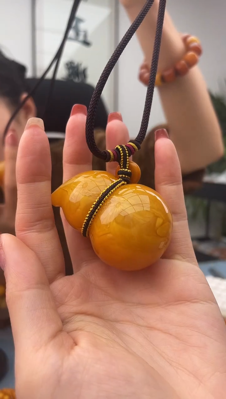 【闪购商品】蜜蜡珠宝奇石未镶嵌假一赔十，多样性发一件037