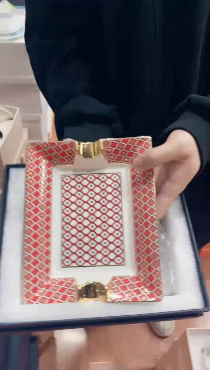 【闪购商品】杯鸿辉家品牌瓷器，京东包邮！