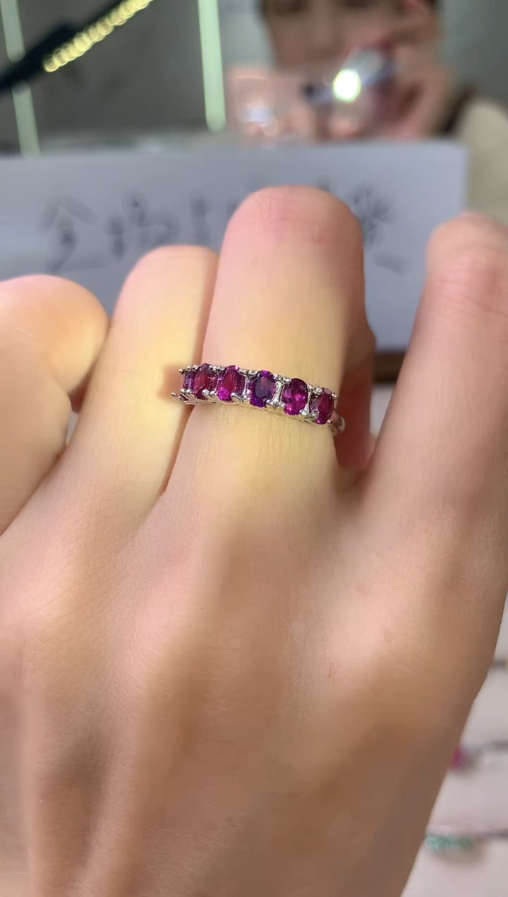 【闪购商品】石榴石（紫牙乌）戒指银S925镶嵌............