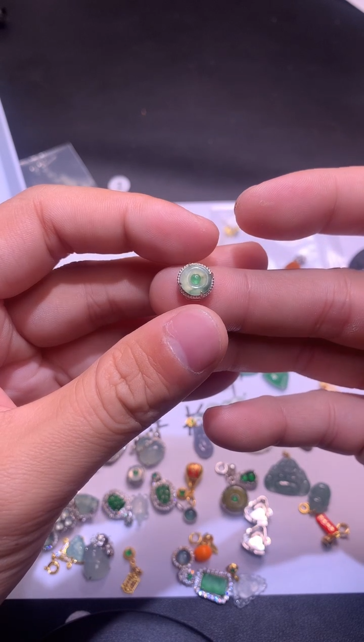 【闪购商品】翡翠吊坠(不含链)银S925镶嵌1