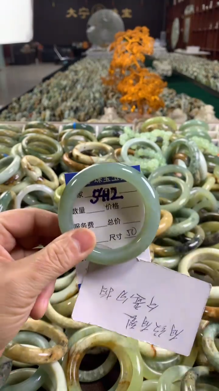 未镶嵌蛇纹石玉手镯5412