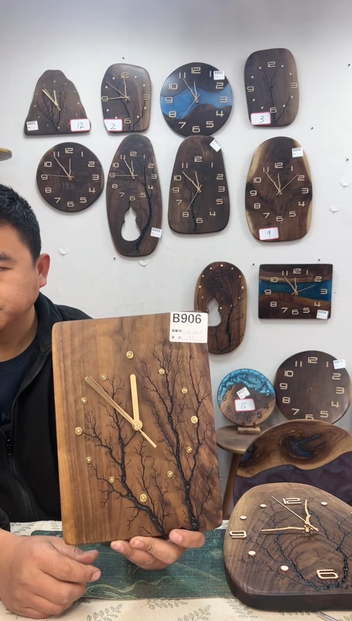 北美黑胡桃木实木钟表  尺寸28*20