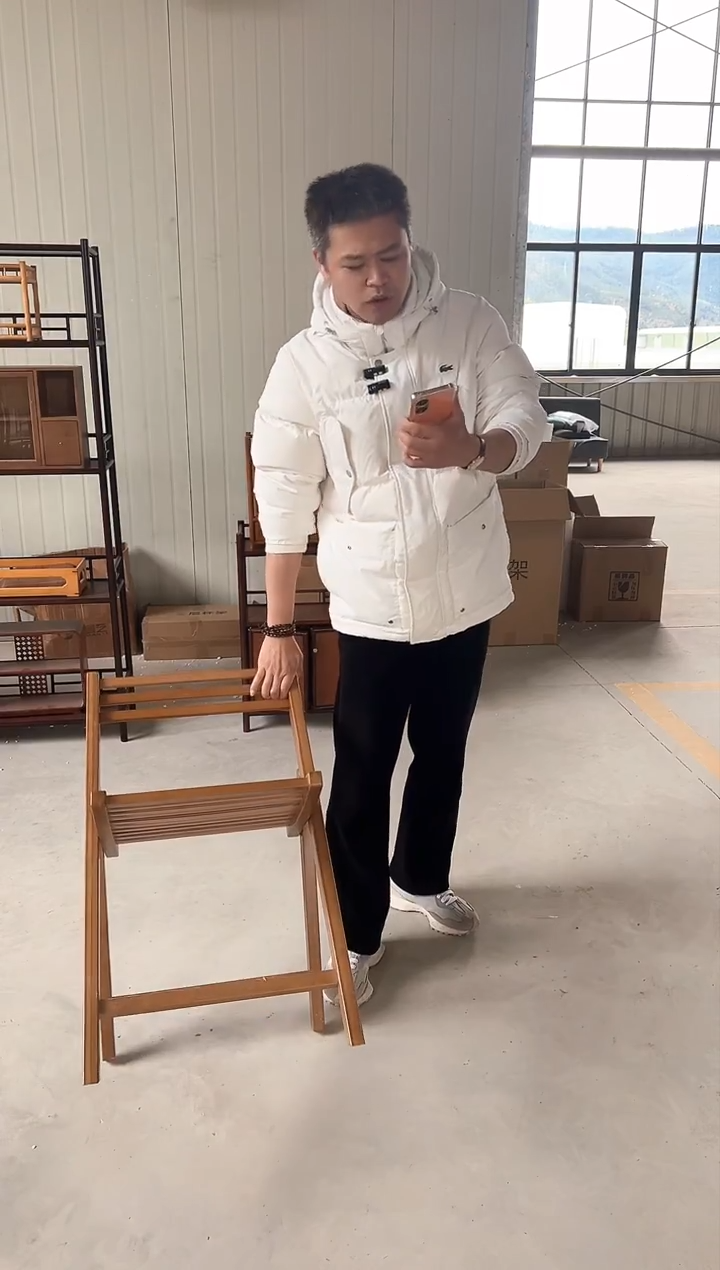 【闪购商品】扶摇凳子，高山南枝板材