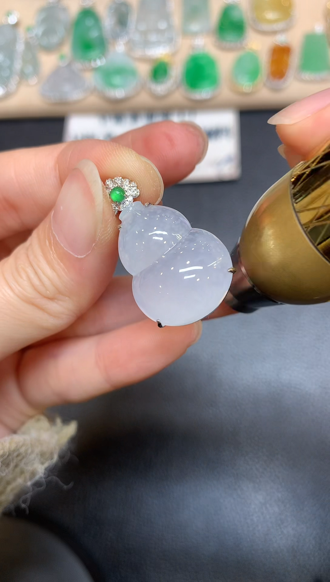 【闪购商品】翡翠颈饰18K金镶嵌葫芦【无服务费