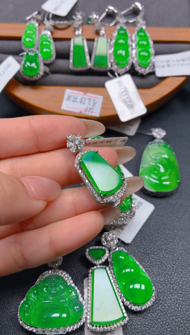 吊坠(不含链)银S925镶嵌翡翠1