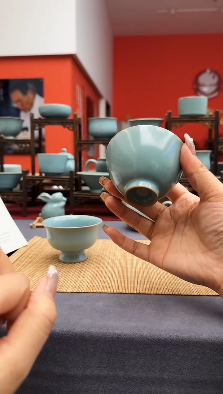 【闪购商品】照卫老师亲工仿古釉鸡心杯