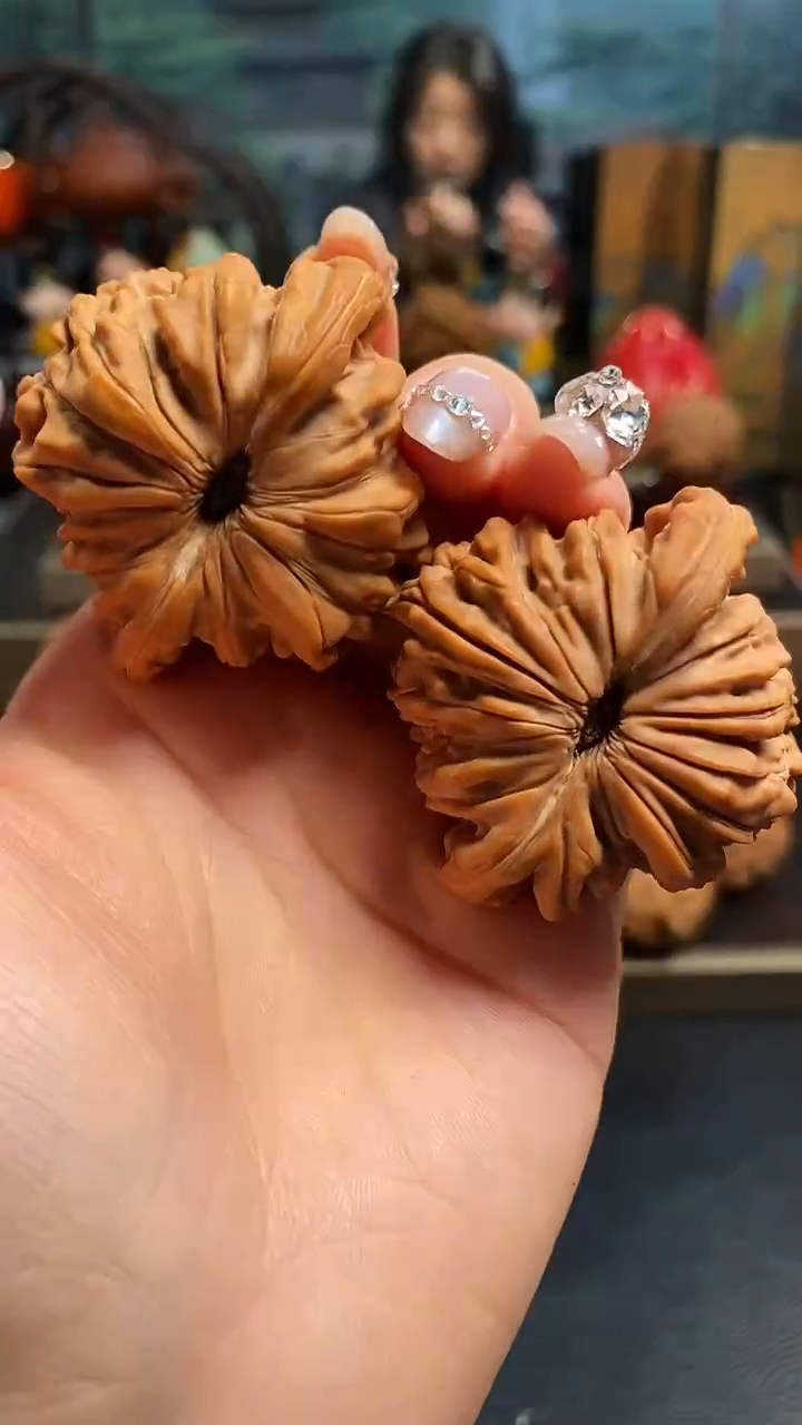 【闪购商品】文玩核桃吊坠H643四座楼48