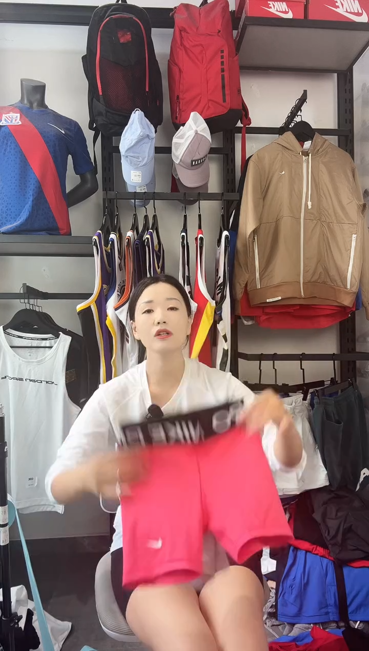 206  编码  瑕疵修复以直播间过款为准 尺码145