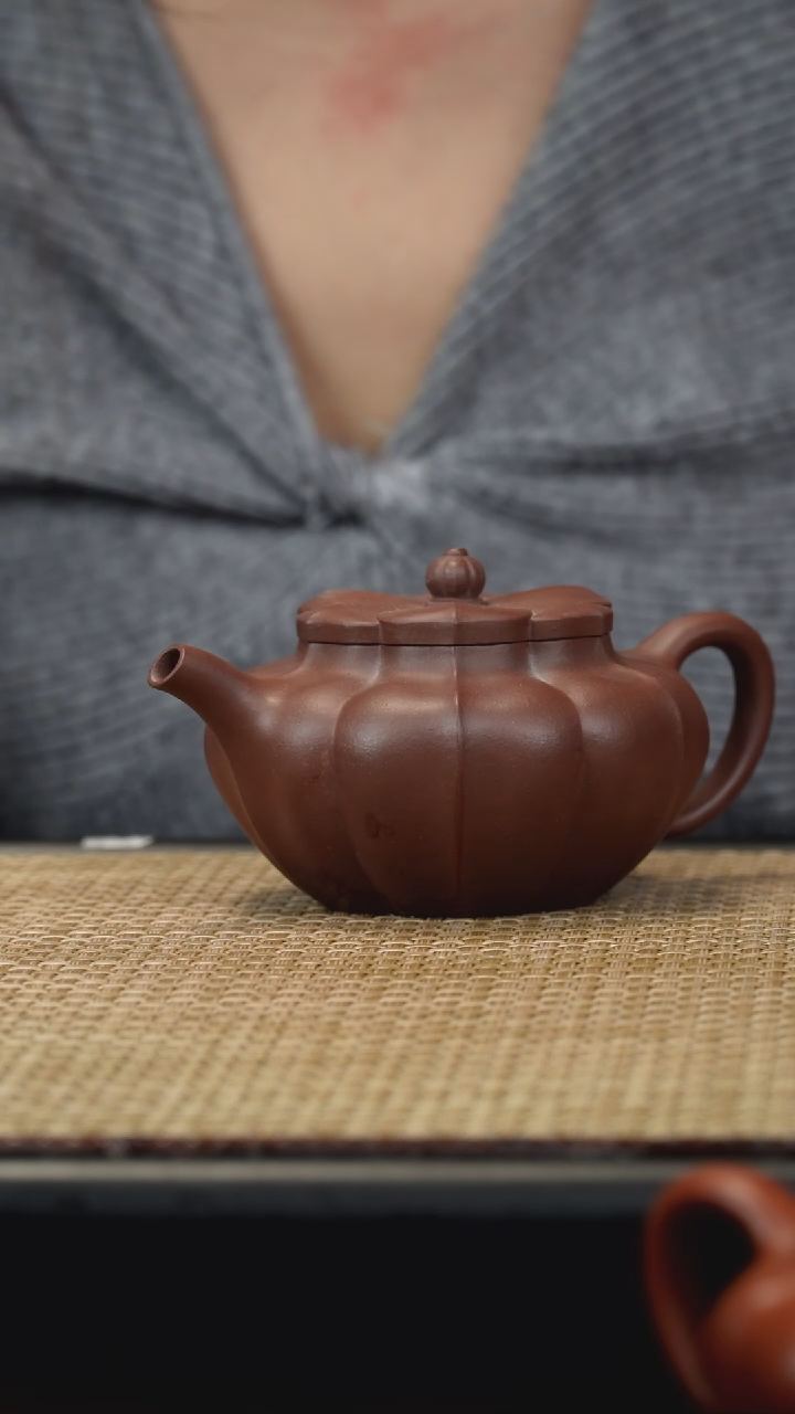 【闪购商品】紫砂茶壶底槽清鸣远菱花150毫升