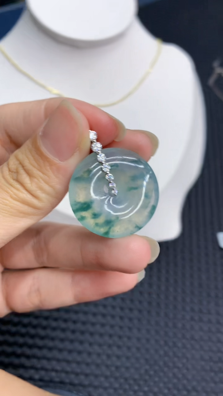 【闪购商品】翡翠颈饰18K金镶嵌            8