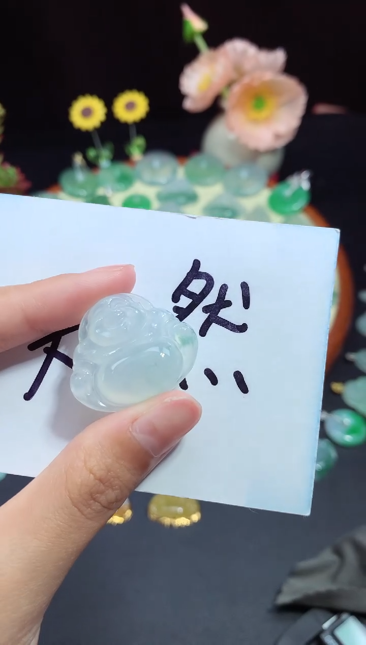 【闪购商品】翡翠颈饰未镶嵌佛公
