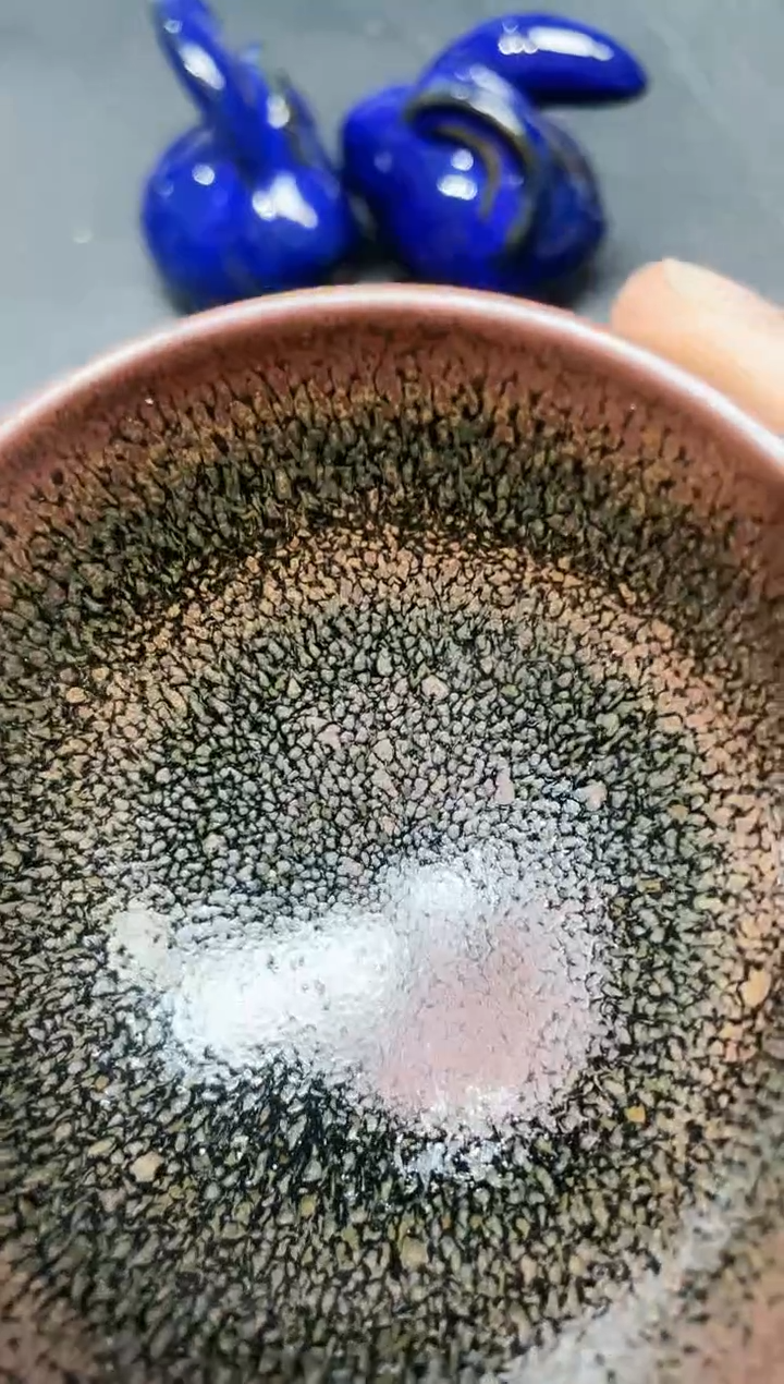 【闪购商品】茶盏350微瑕           