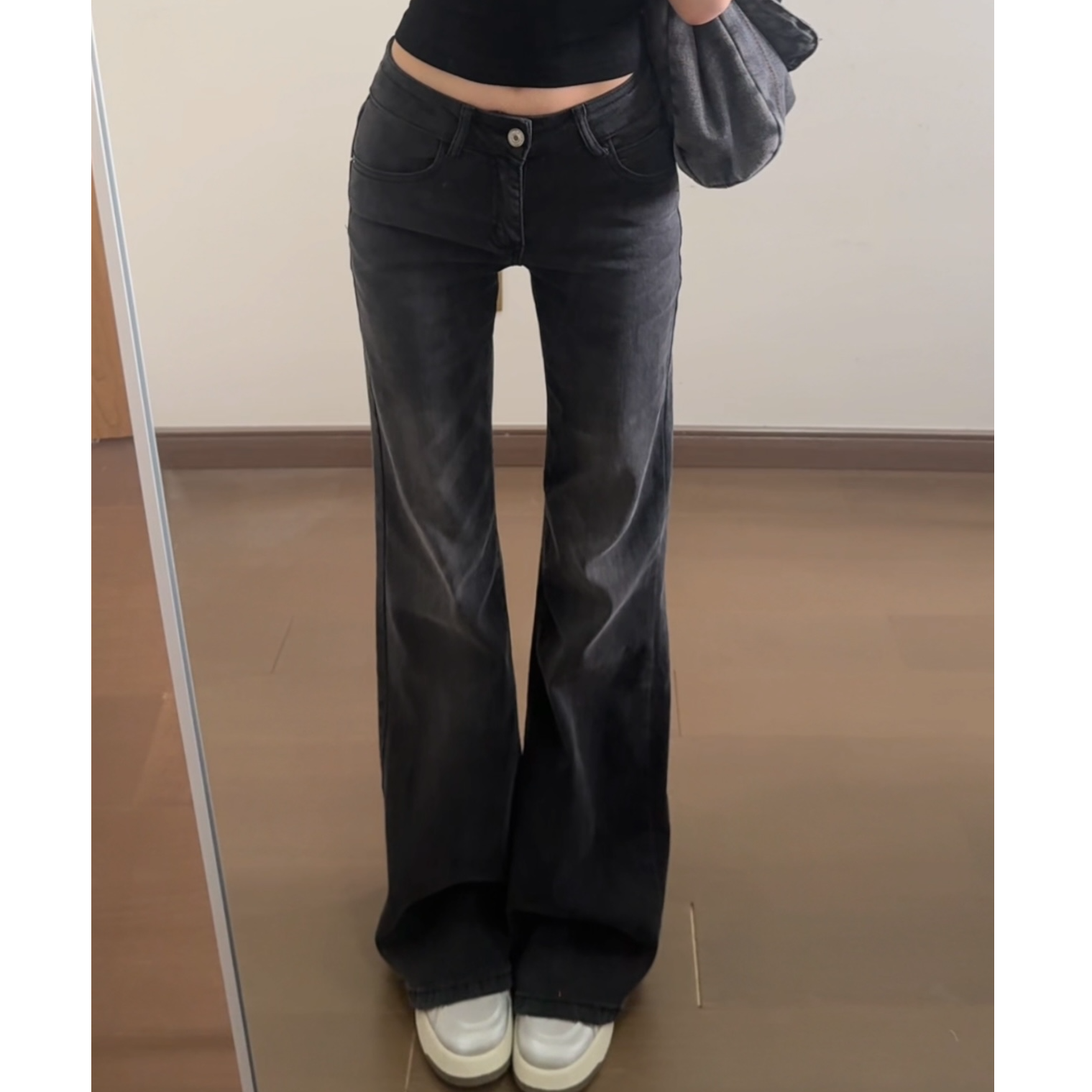 2025美式显瘦喇叭裤复古黑灰微喇牛仔裤女设计感百搭修身马蹄裤子