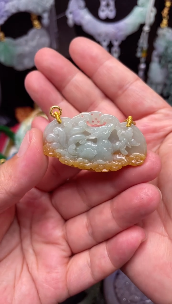 颈饰未镶嵌翡翠吊坠