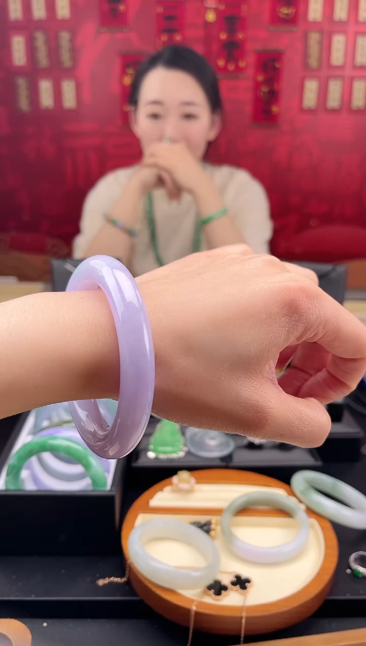 【闪购商品】翡翠手镯未镶嵌手镯