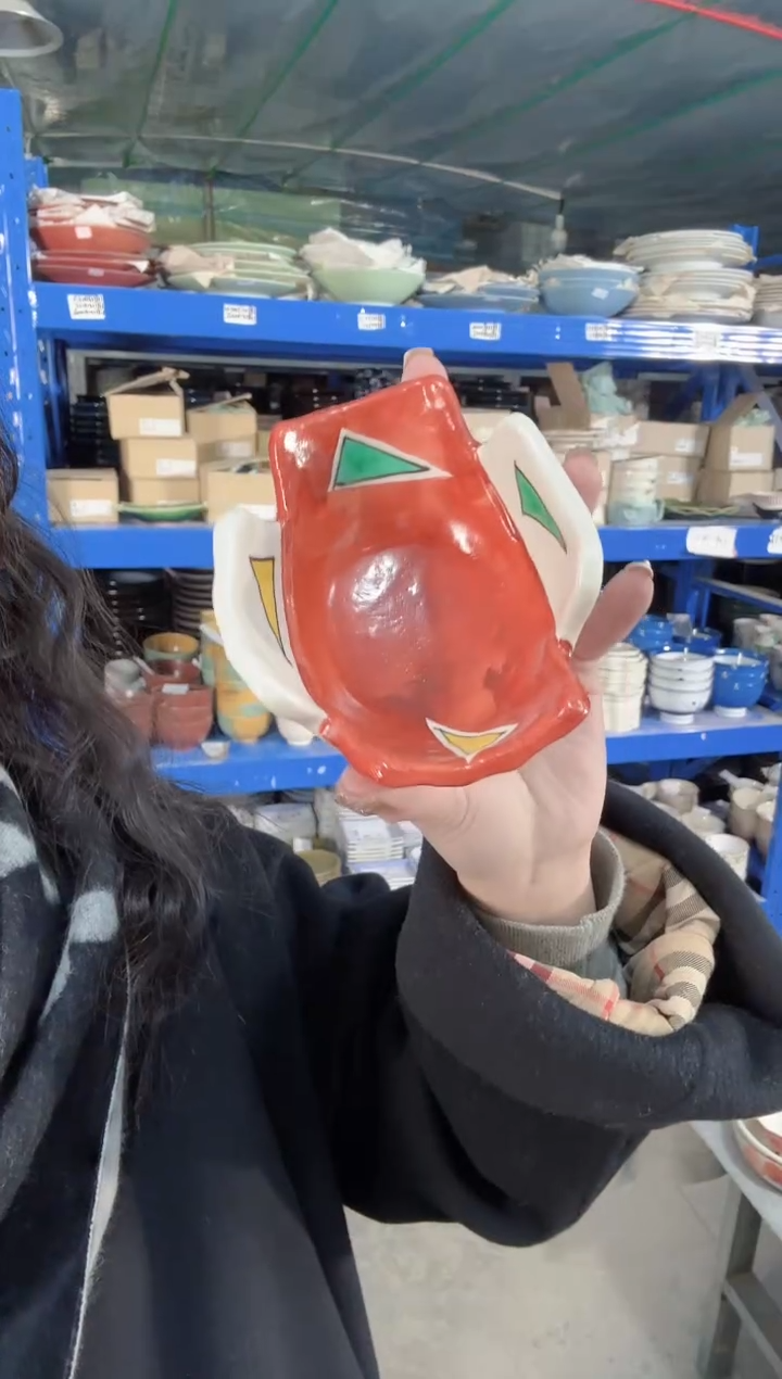 陶瓷新品四【单支】日本进口濑户烧赤绘几何三足小钵12cm×9.8cm