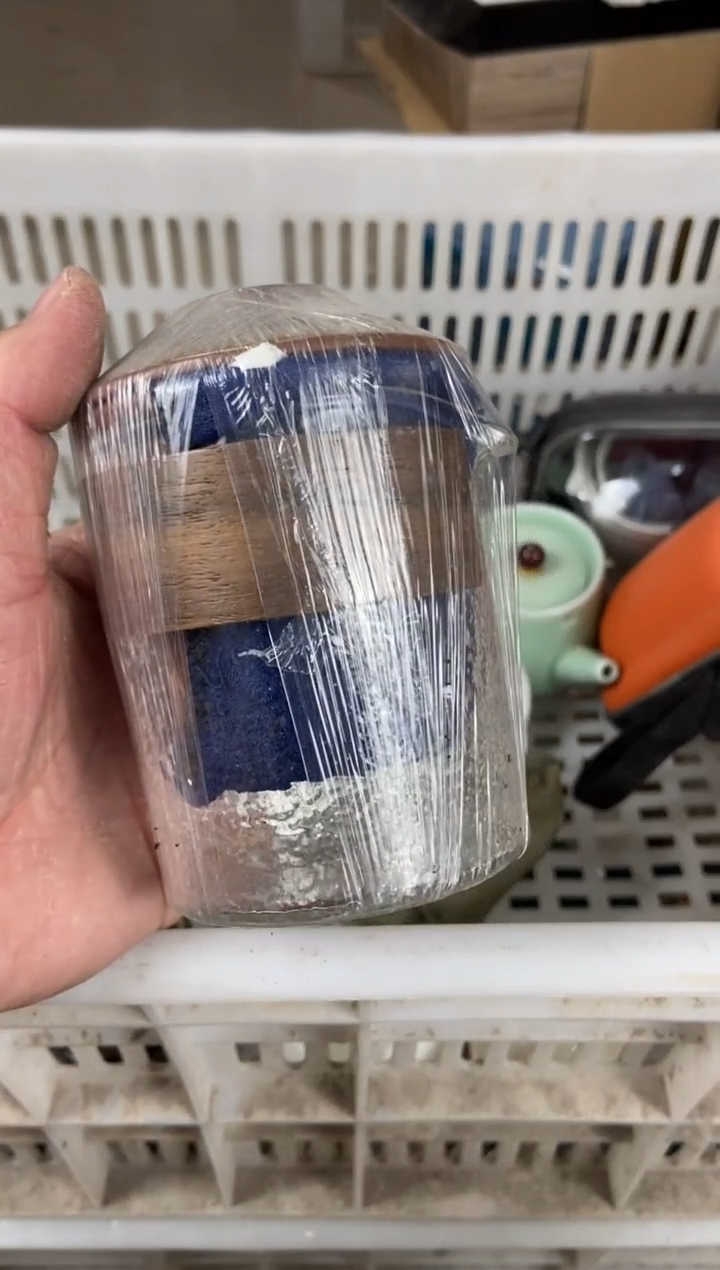 杯无运费险有瑕疵的摄影的产品有使用过的痕迹有点脏介意勿拍