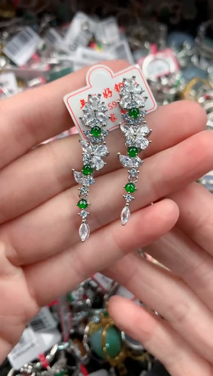 银S925镶嵌戒指翡翠888              10