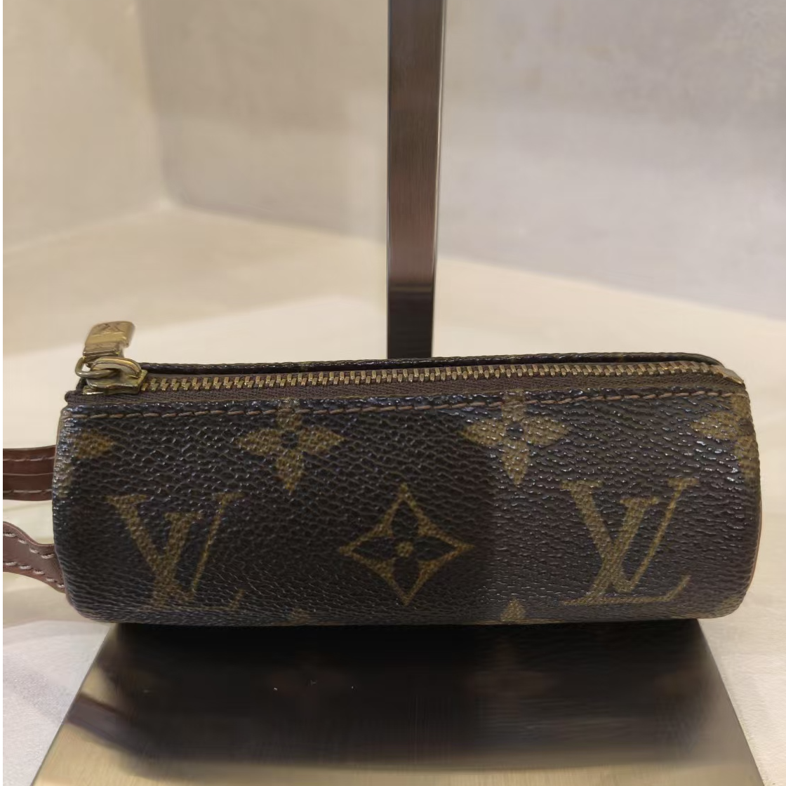 95新 LouisVuitton/路易威登 LV  口红包