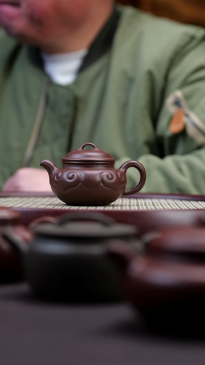 茶壶紫砂紫砂茶壶（如意仿古）