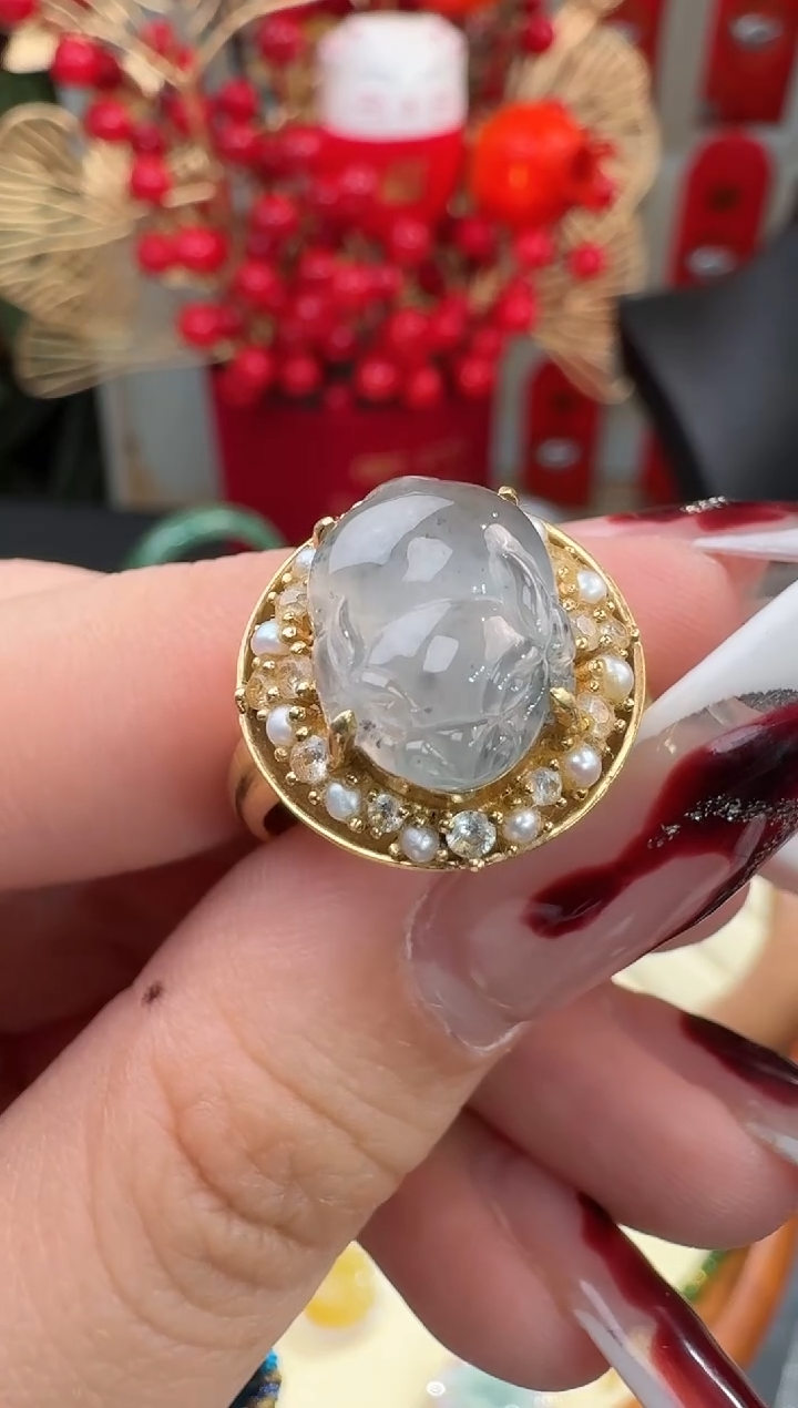 【闪购商品】翡翠颈饰18K金镶嵌戒指