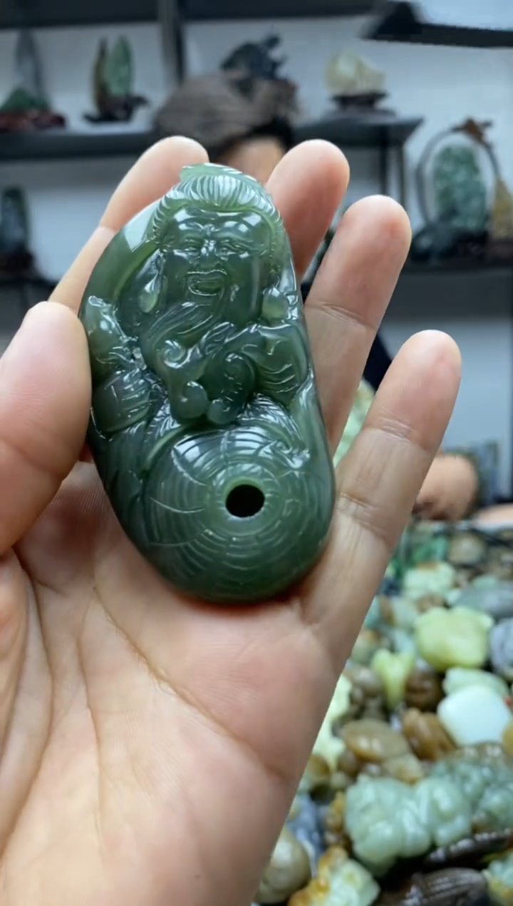 和田玉未镶嵌把件1