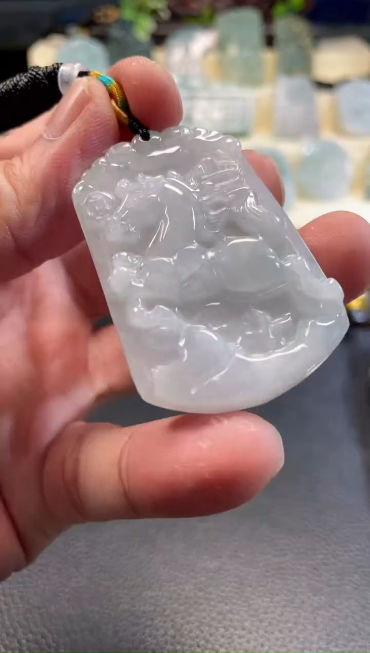 颈饰未镶嵌翡翠11/28/119