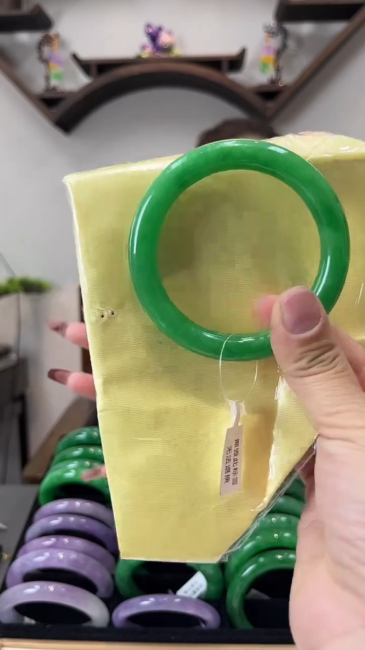 【闪购商品】砖雕闪80 圈口58.7 独货手镯