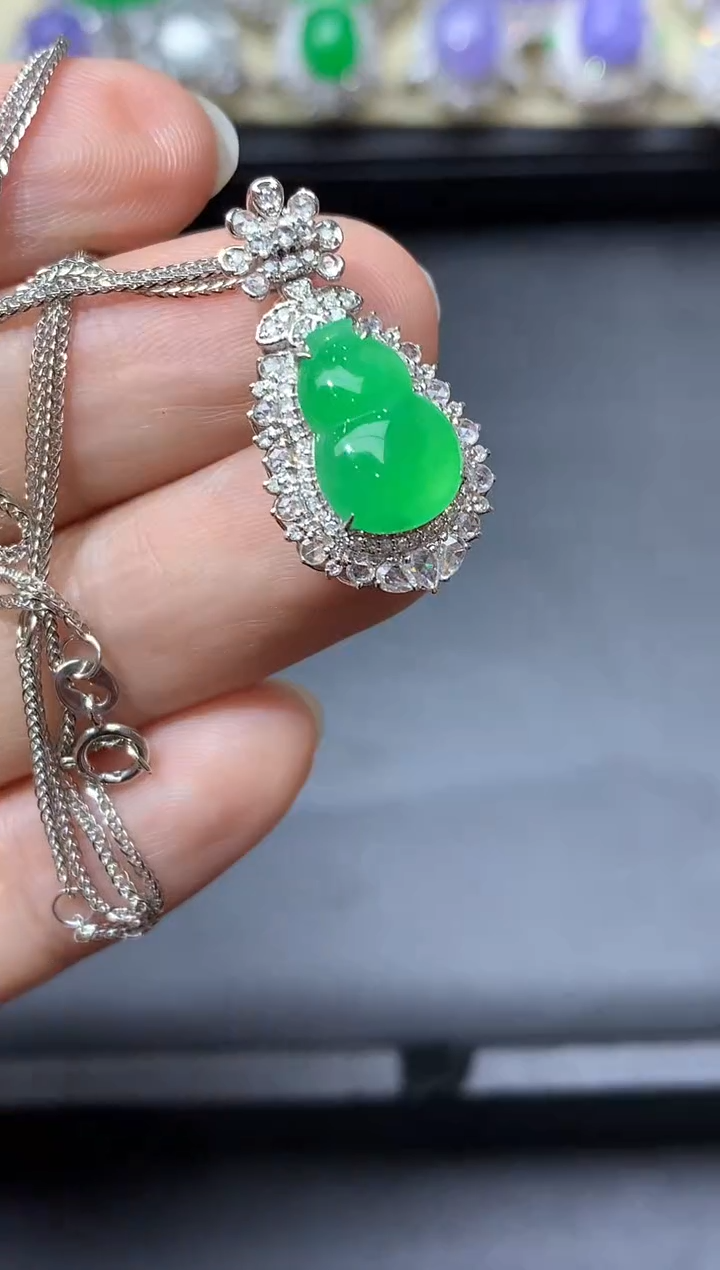 颈饰18K金镶嵌翡翠639国好珍宝