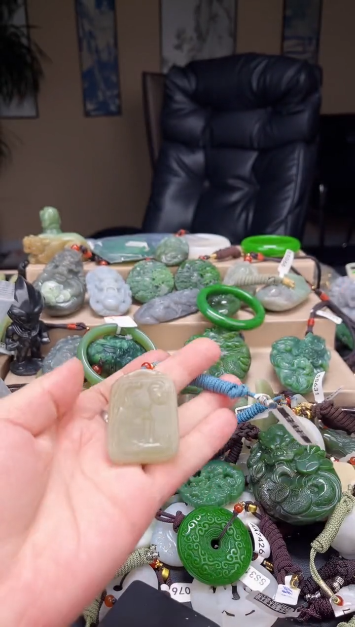 和田玉未镶嵌颈饰拍一发一