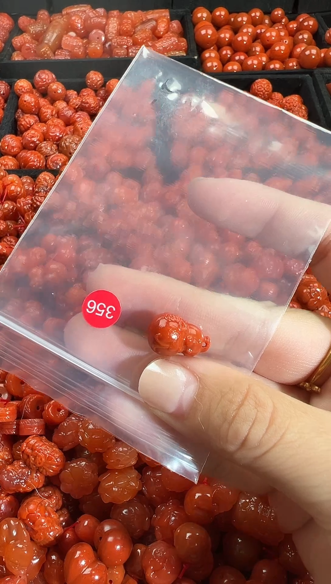 颈饰未镶嵌南红玛瑙1