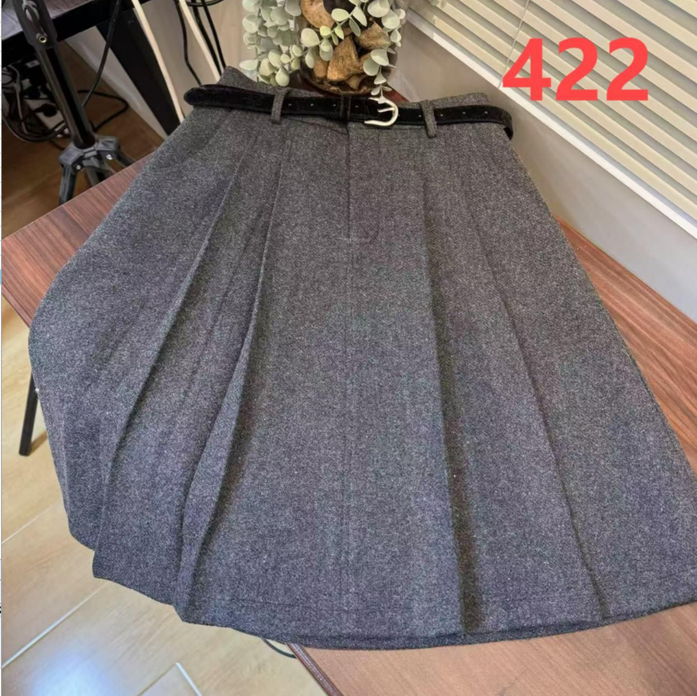 韩代. 毛呢半裙 L12143422