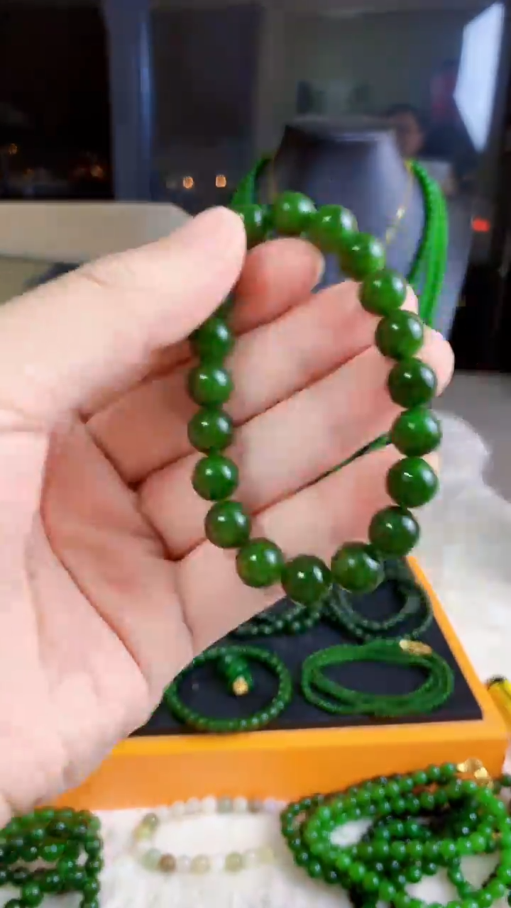 手链未镶嵌和田玉（碧玉）10