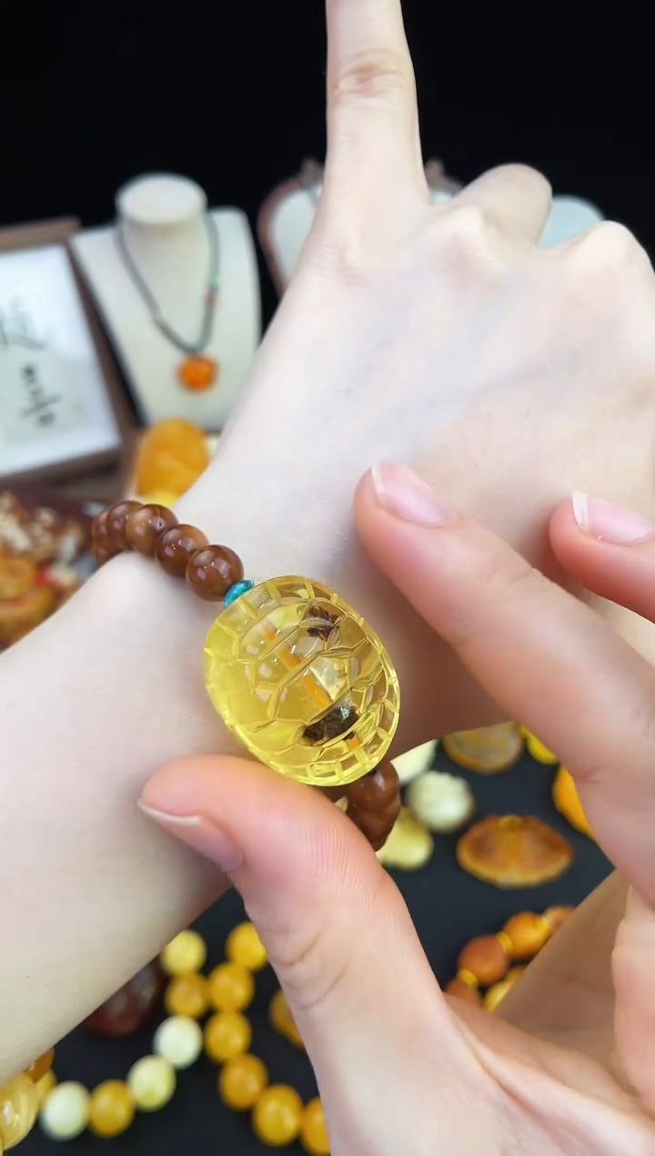 琥珀未镶嵌珠宝奇石柒月