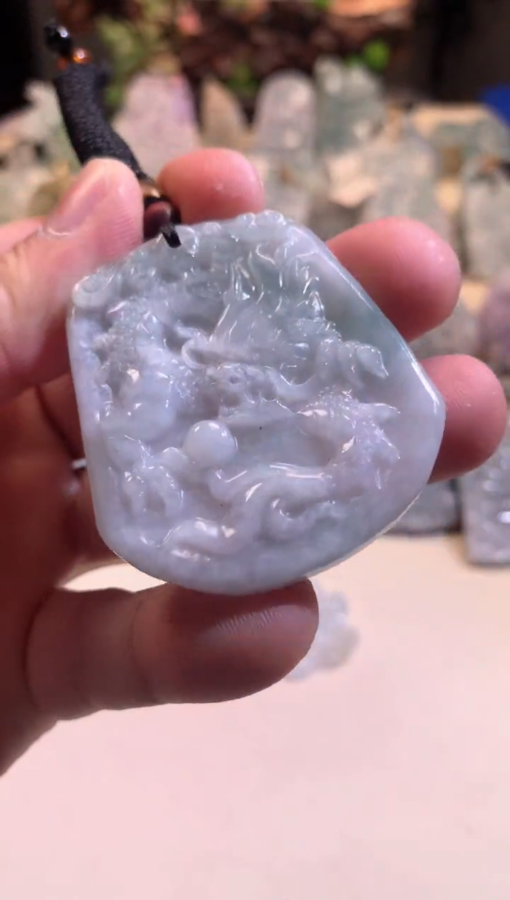 【闪购商品】翡翠颈饰未镶嵌02/08/251