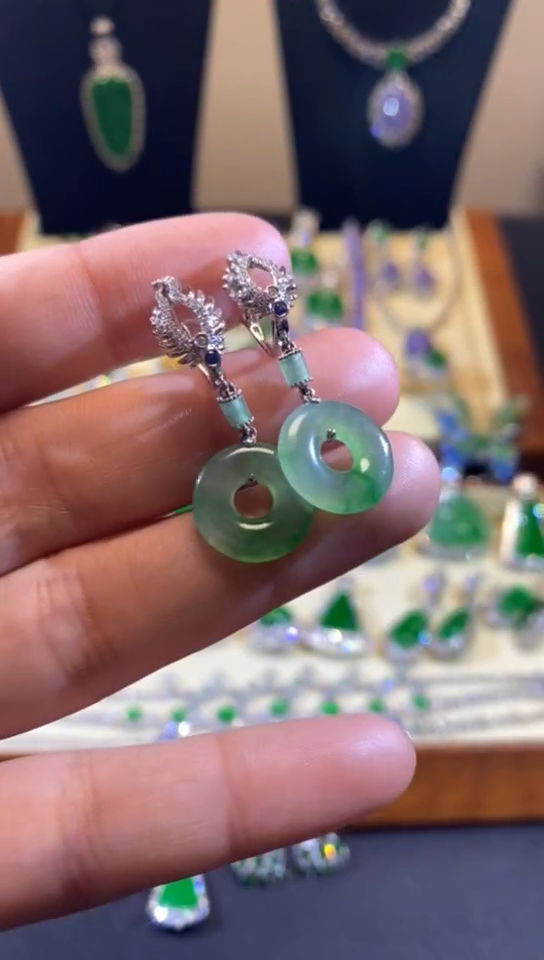 【闪购商品】翡翠耳饰18K金镶嵌缅甸天然A货翡翠